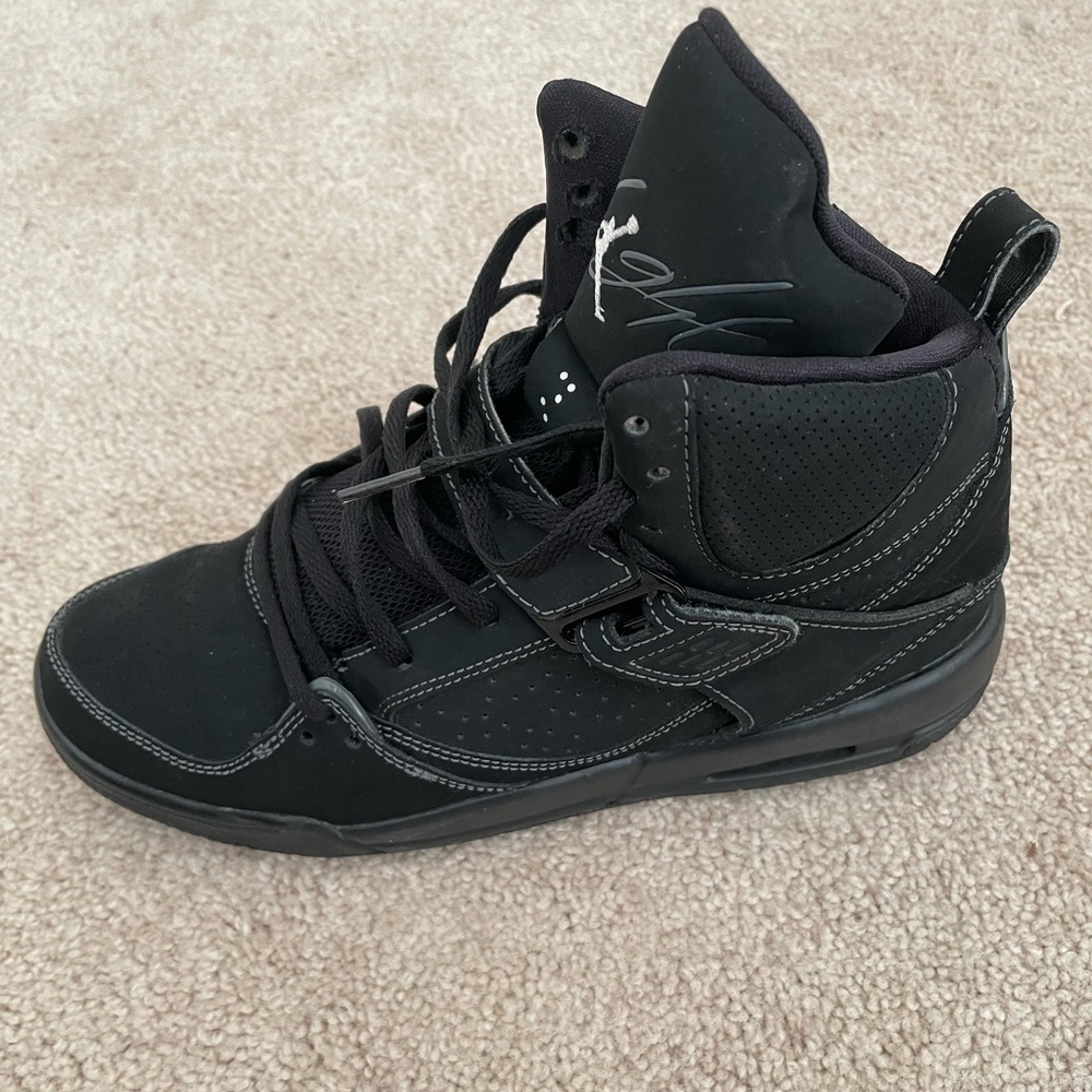 Jordan Flight 45 High in black.